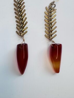 Vintage fish bone agate earings